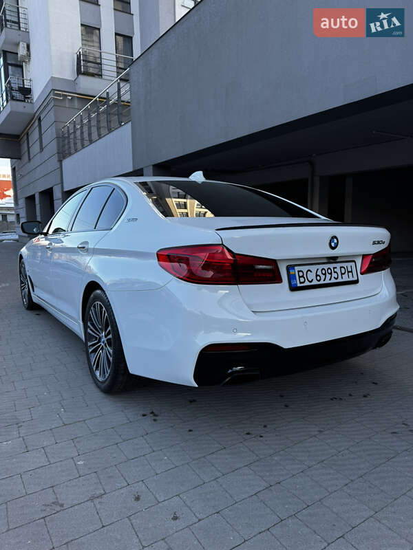 Седан BMW 5 Series 2017 в Львове