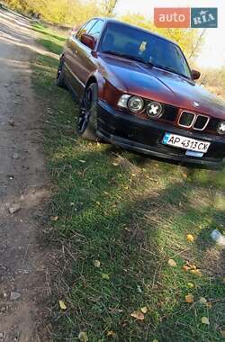 Седан BMW 5 Series 1988 в Запоріжжі