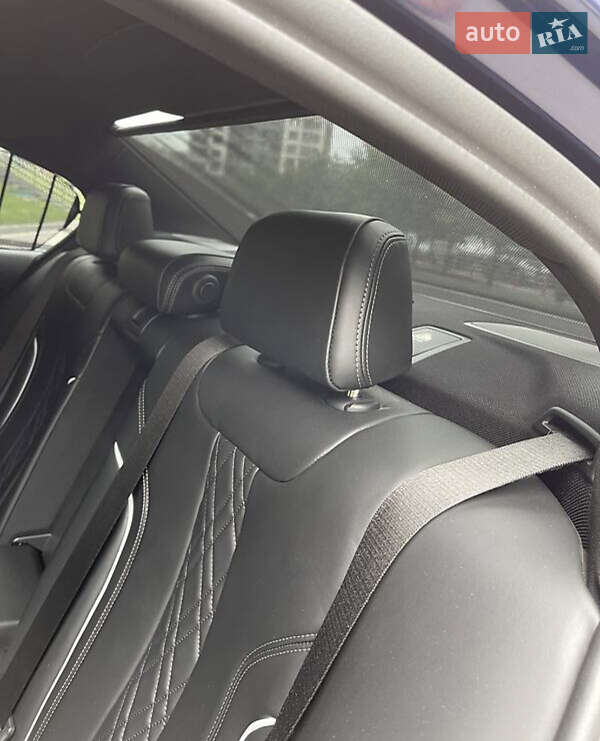 Седан BMW 5 Series 2017 в Киеве