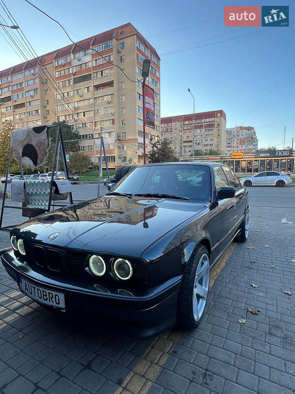 Седан BMW 5 Series 1990 в Одесі