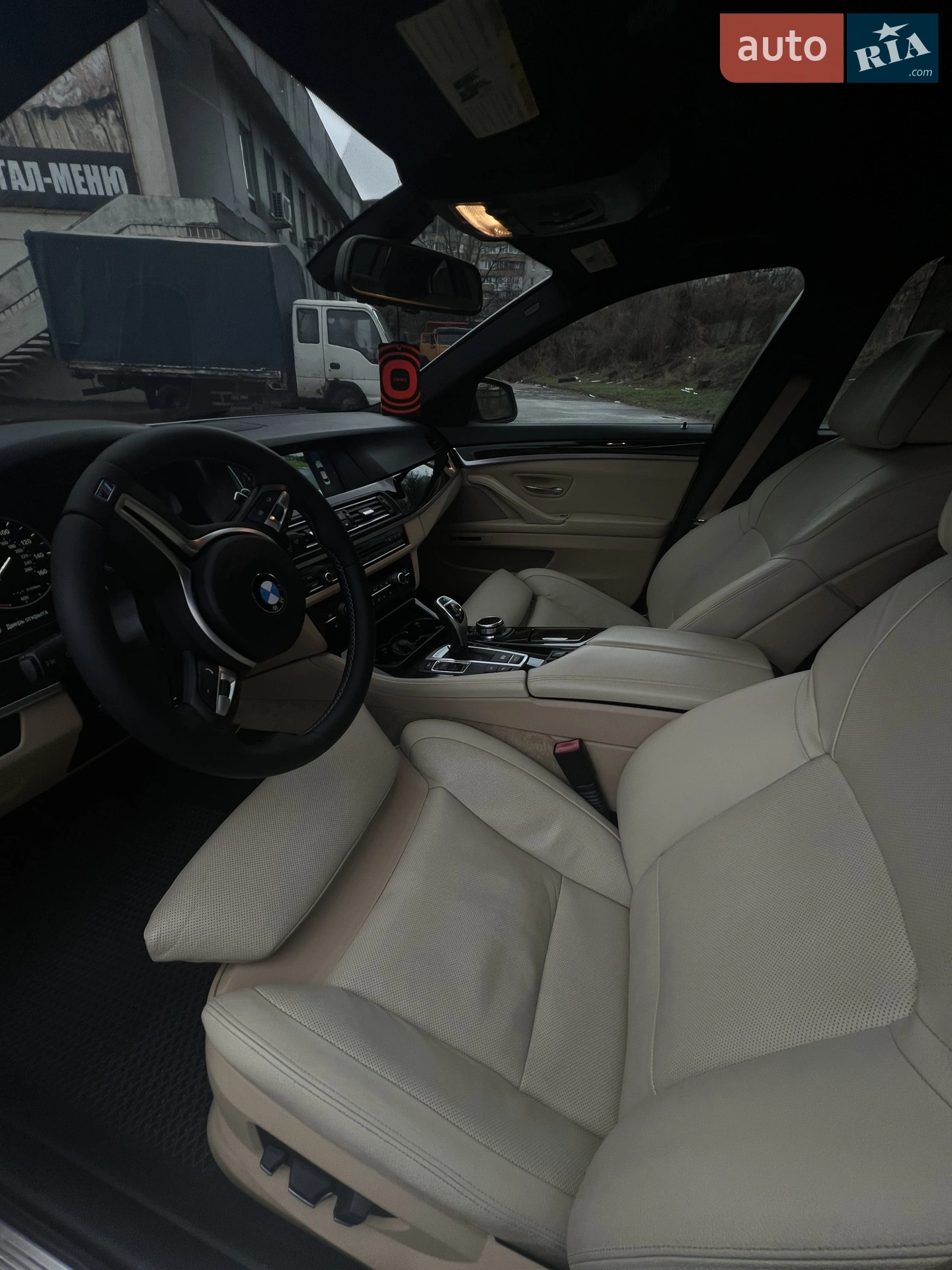2012 BMW 5er - мініатюра 9