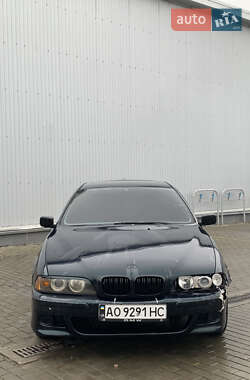 Седан BMW 5 Series 2000 в Тячеві