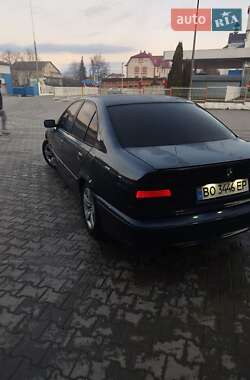 Седан BMW 5 Series 1999 в Бучаче