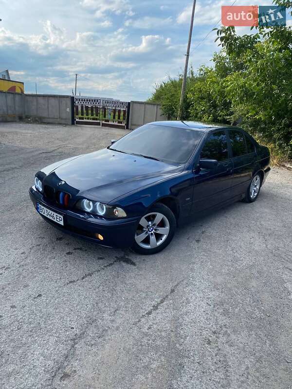 Седан BMW 5 Series 1999 в Бучаче