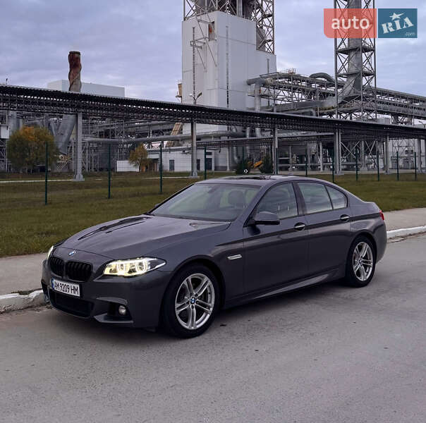 Седан BMW 5 Series 2015 в Коростені