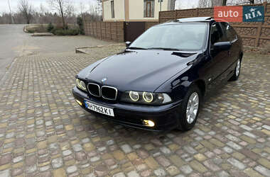 Седан BMW 5 Series 2000 в Запоріжжі