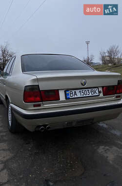 Седан BMW 5 Series 1990 в Миколаєві