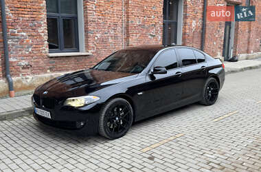 Седан BMW 5 Series 2011 в Львове