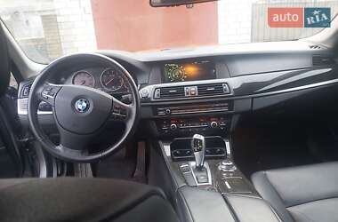 Седан BMW 5 Series 2012 в Узині