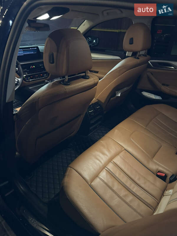 Седан BMW 5 Series 2019 в Запорожье