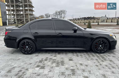 Седан BMW 5 Series 2004 в Черновцах