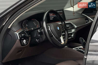 Седан BMW 5 Series 2019 в 
