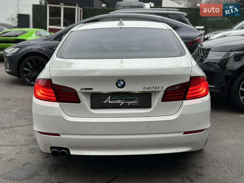 Седан BMW 5 Series 2012 в Киеве