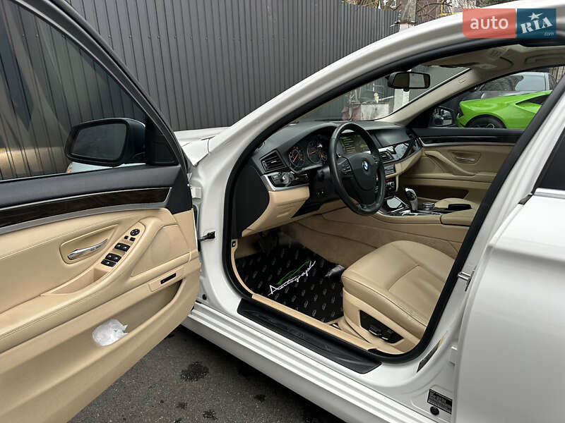 Седан BMW 5 Series 2012 в Киеве