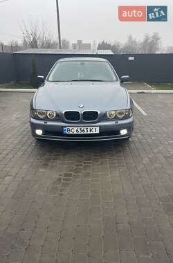 Седан BMW 5 Series 2002 в Червонограде