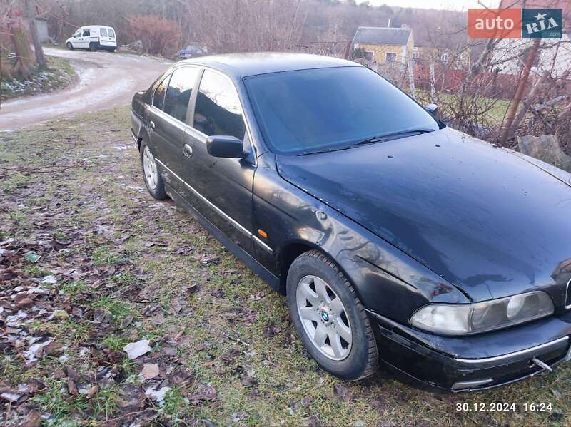 Седан BMW 5 Series 1999 в Львові