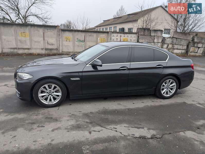 Седан BMW 5 Series 2013 в 