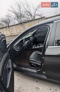 Седан BMW 5 Series 2013 в 