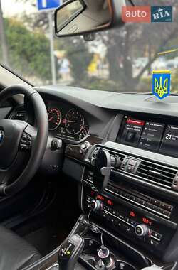 Седан BMW 5 Series 2013 в 