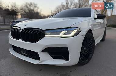 Седан BMW 5 Series 2017 в Дніпрі