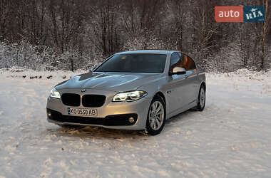 Седан BMW 5 Series 2015 в Мукачево