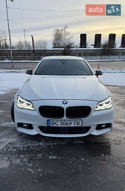 Седан BMW 5 Series 2016 в Львові