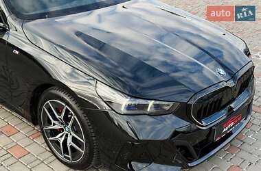 Седан BMW 5 Series 2023 в Луцке