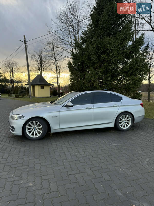 Седан BMW 5 Series 2014 в Ивано-Франковске