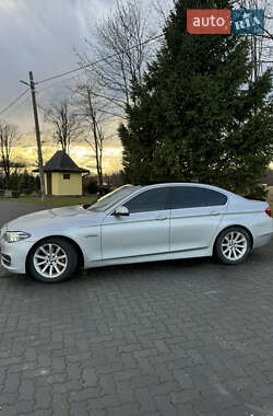 Седан BMW 5 Series 2014 в Отинії