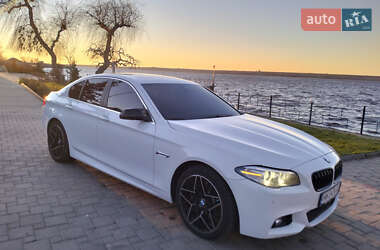 Седан BMW 5 Series 2015 в Миколаєві