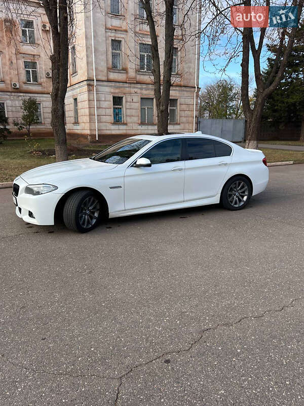 Седан BMW 5 Series 2014 в Кривом Роге