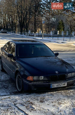Седан BMW 5 Series 2000 в 