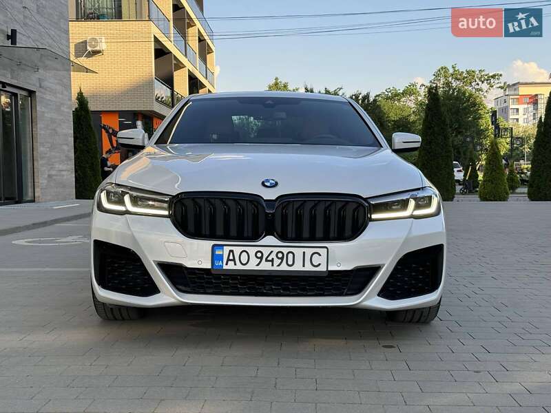 Седан BMW 5 Series 2020 в Ужгороді