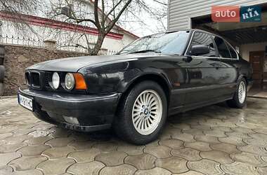 Седан BMW 5 Series 1995 в Житомирі