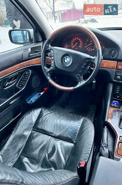 Універсал BMW 5 Series 2002 в Кореці