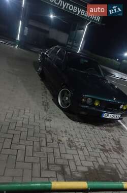 Седан BMW 5 Series 1990 в 