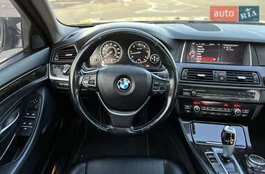 Седан BMW 5 Series 2015 в Ужгороде