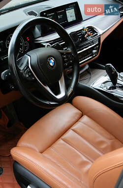 Седан BMW 5 Series 2017 в 