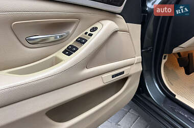 Седан BMW 5 Series 2012 в Днепре