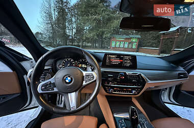 Седан BMW 5 Series 2018 в Львове