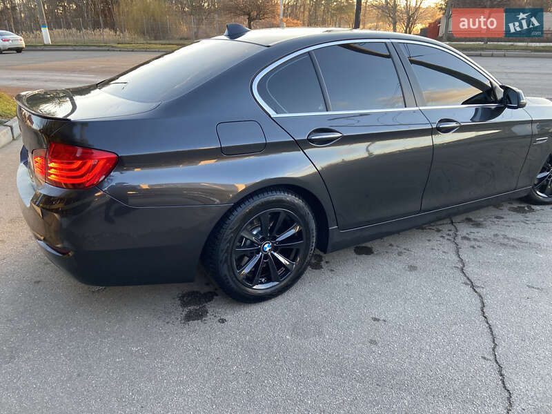 Седан BMW 5 Series 2015 в Кропивницькому