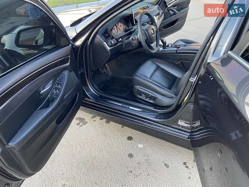 Седан BMW 5 Series 2015 в Кропивницькому