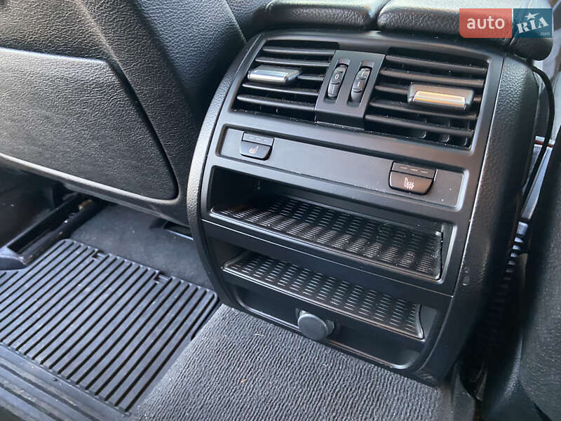 Седан BMW 5 Series 2015 в Кропивницькому