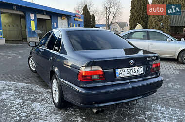 Седан BMW 5 Series 2003 в Гайсину