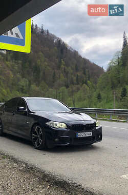 Седан BMW 5 Series 2012 в Рахові