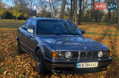 Седан BMW 5 Series 1988 в Кропивницькому