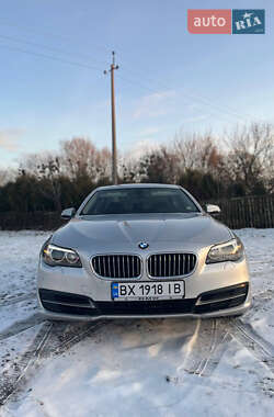 Седан BMW 5 Series 2014 в Остроге