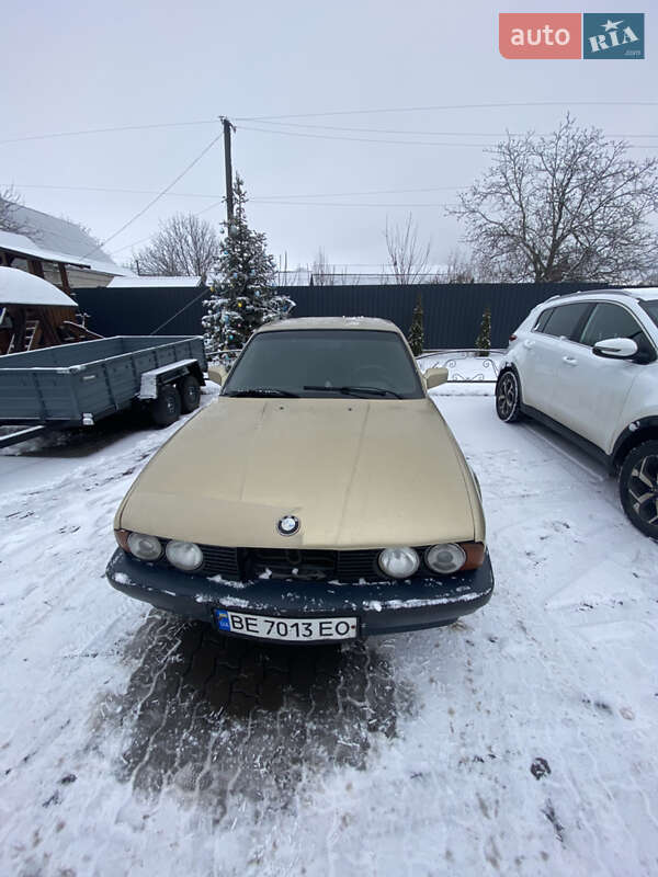 Седан BMW 5 Series 1990 в Ружине фото 4 Седан BMW 5 Series 1990 в Ружине