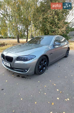 Седан BMW 5 Series 2011 в Гребінці