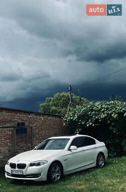 Седан BMW 5 Series 2011 в 